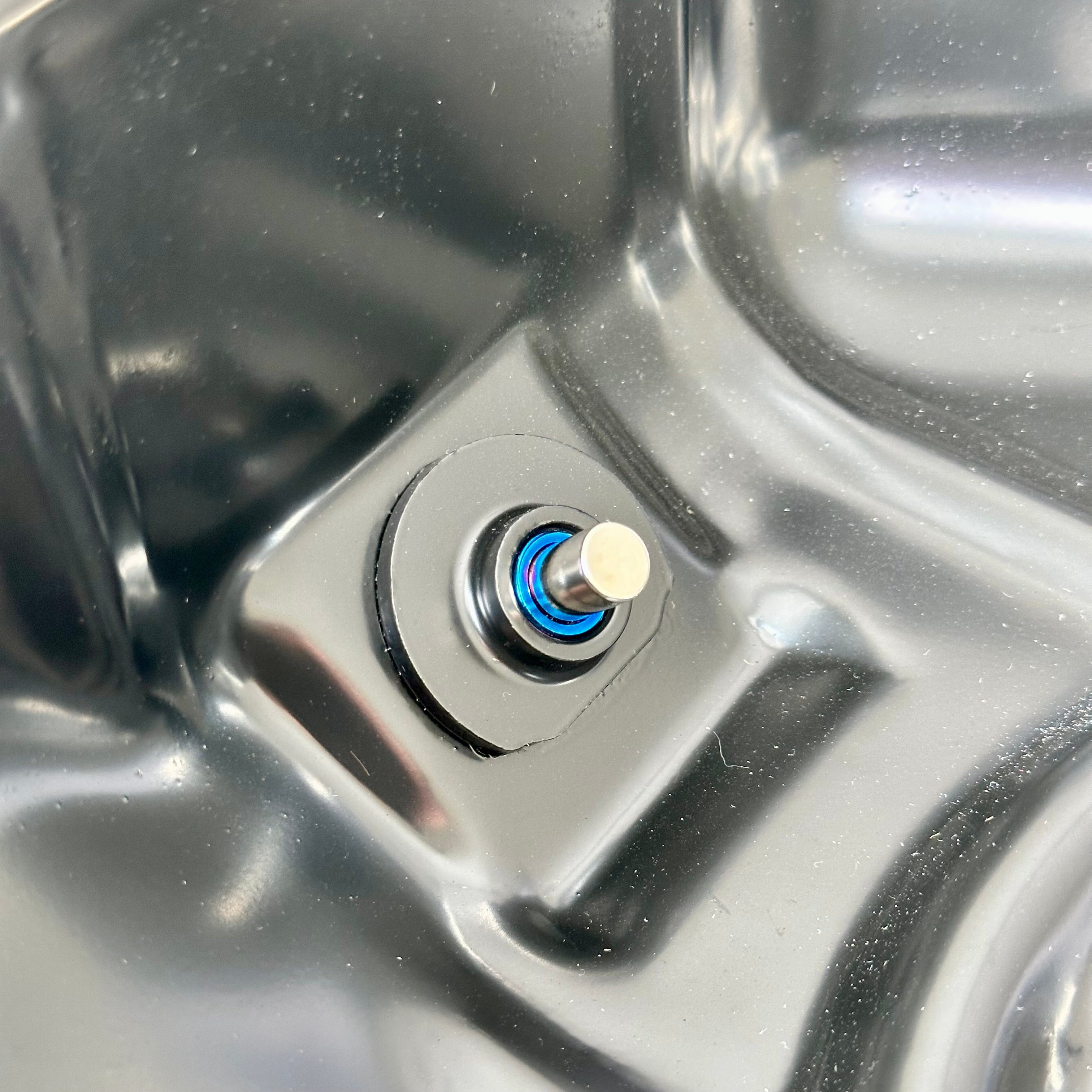 Titanium Magnetic Oil Drain Plug (M12x1.25)